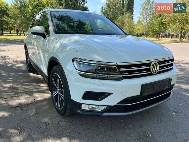 Білий Фольксваген Тігуан, об'ємом двигуна 2 л та пробігом 270 тис. км за 23000 $, фото 11 на Automoto.ua