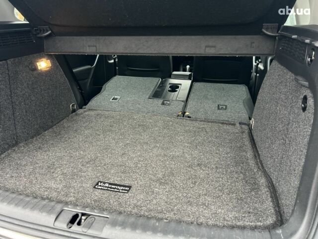 Белый Фольксваген Тигуан, объемом двигателя 0 л и пробегом 132 тыс. км за 12999 $, фото 14 на Automoto.ua