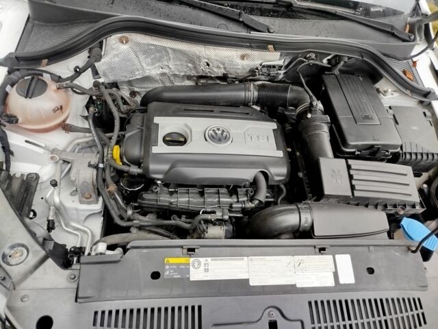 Білий Фольксваген Тігуан, об'ємом двигуна 2 л та пробігом 140 тис. км за 12200 $, фото 3 на Automoto.ua