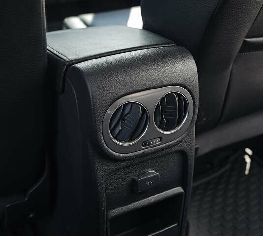 Білий Фольксваген Тігуан, об'ємом двигуна 1.98 л та пробігом 105 тис. км за 12800 $, фото 8 на Automoto.ua