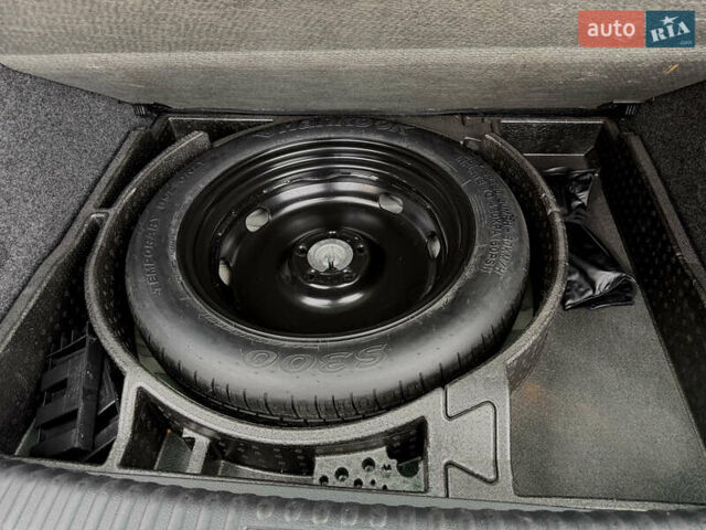 Білий Фольксваген Тігуан, об'ємом двигуна 0 л та пробігом 205 тис. км за 13400 $, фото 7 на Automoto.ua