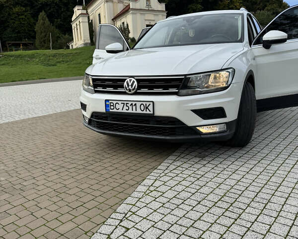 Білий Фольксваген Тігуан, об'ємом двигуна 1.98 л та пробігом 125 тис. км за 21300 $, фото 28 на Automoto.ua