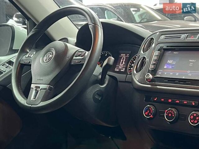 Білий Фольксваген Тігуан, об'ємом двигуна 2 л та пробігом 52 тис. км за 15700 $, фото 7 на Automoto.ua