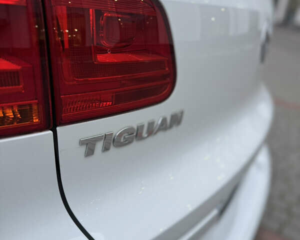Белый Фольксваген Тигуан, объемом двигателя 1.98 л и пробегом 168 тыс. км за 12900 $, фото 15 на Automoto.ua