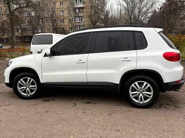 Белый Фольксваген Тигуан, объемом двигателя 2 л и пробегом 130 тыс. км за 12700 $, фото 7 на Automoto.ua