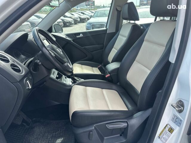 Белый Фольксваген Тигуан, объемом двигателя 2 л и пробегом 152 тыс. км за 15290 $, фото 16 на Automoto.ua