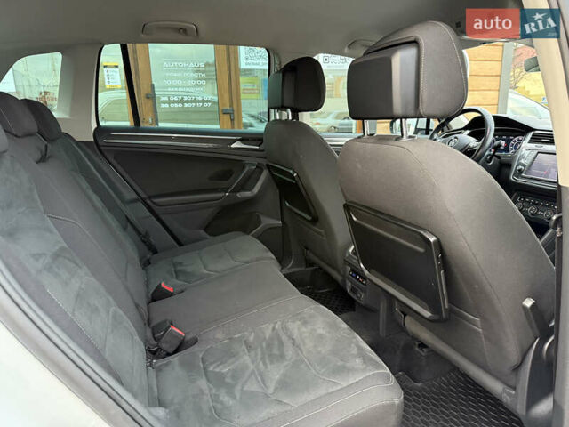 Белый Фольксваген Тигуан, объемом двигателя 1.97 л и пробегом 58 тыс. км за 27999 $, фото 11 на Automoto.ua