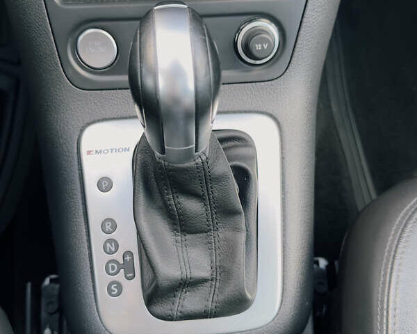 Білий Фольксваген Тігуан, об'ємом двигуна 2 л та пробігом 68 тис. км за 16500 $, фото 20 на Automoto.ua