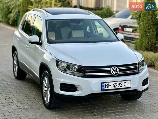 Білий Фольксваген Тігуан, об'ємом двигуна 1.98 л та пробігом 150 тис. км за 13999 $, фото 4 на Automoto.ua