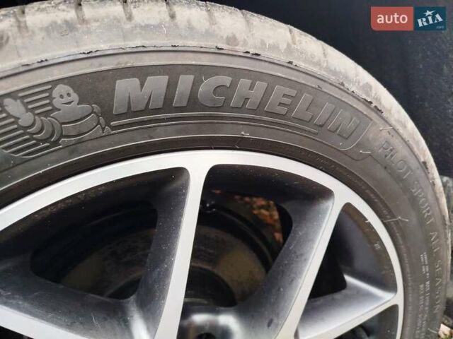 Белый Фольксваген Тигуан, объемом двигателя 2 л и пробегом 195 тыс. км за 13500 $, фото 24 на Automoto.ua