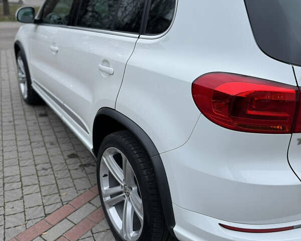 Белый Фольксваген Тигуан, объемом двигателя 1.98 л и пробегом 168 тыс. км за 12900 $, фото 16 на Automoto.ua