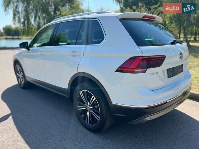 Білий Фольксваген Тігуан, об'ємом двигуна 2 л та пробігом 270 тис. км за 23000 $, фото 14 на Automoto.ua