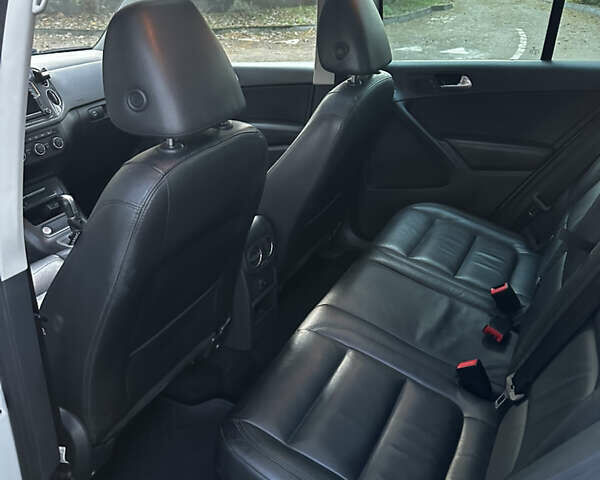 Білий Фольксваген Тігуан, об'ємом двигуна 1.98 л та пробігом 113 тис. км за 16300 $, фото 7 на Automoto.ua