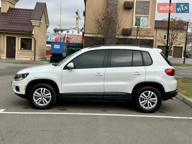 Белый Фольксваген Тигуан, объемом двигателя 2 л и пробегом 228 тыс. км за 12999 $, фото 11 на Automoto.ua