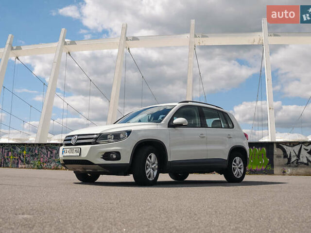 Білий Фольксваген Тігуан, об'ємом двигуна 1.98 л та пробігом 105 тис. км за 12800 $, фото 2 на Automoto.ua
