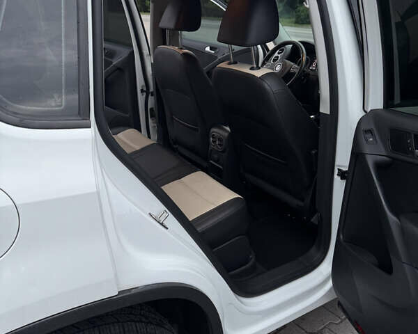 Білий Фольксваген Тігуан, об'ємом двигуна 1.98 л та пробігом 90 тис. км за 16500 $, фото 17 на Automoto.ua