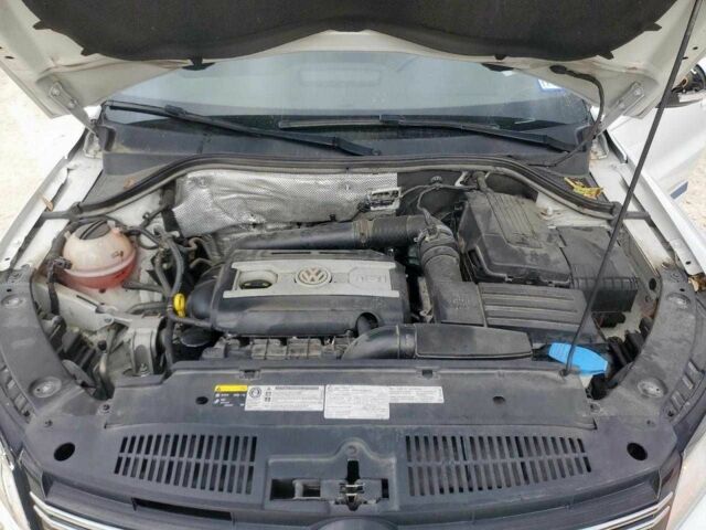 Білий Фольксваген Тігуан, об'ємом двигуна 0 л та пробігом 61 тис. км за 2000 $, фото 11 на Automoto.ua