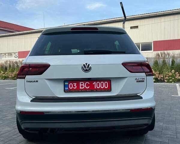 Білий Фольксваген Тігуан, об'ємом двигуна 2 л та пробігом 248 тис. км за 21500 $, фото 8 на Automoto.ua