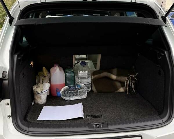 Белый Фольксваген Тигуан, объемом двигателя 1.98 л и пробегом 105 тыс. км за 16000 $, фото 23 на Automoto.ua