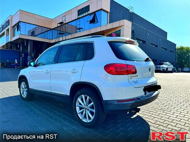Белый Фольксваген Тигуан, объемом двигателя 2 л и пробегом 150 тыс. км за 12500 $, фото 10 на Automoto.ua