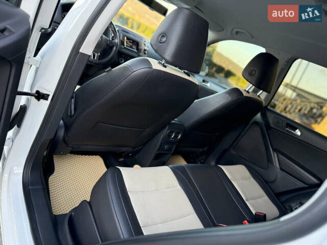 Белый Фольксваген Тигуан, объемом двигателя 1.98 л и пробегом 118 тыс. км за 11750 $, фото 45 на Automoto.ua