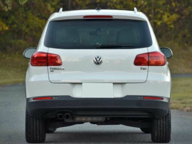 Білий Фольксваген Тігуан, об'ємом двигуна 2 л та пробігом 75 тис. км за 6000 $, фото 3 на Automoto.ua
