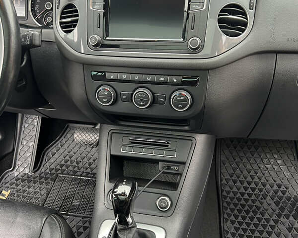 Білий Фольксваген Тігуан, об'ємом двигуна 1.98 л та пробігом 119 тис. км за 15999 $, фото 12 на Automoto.ua