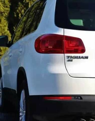 Білий Фольксваген Тігуан, об'ємом двигуна 2 л та пробігом 117 тис. км за 8700 $, фото 2 на Automoto.ua