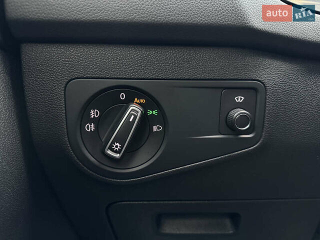 Белый Фольксваген Тигуан, объемом двигателя 1.97 л и пробегом 58 тыс. км за 27999 $, фото 21 на Automoto.ua