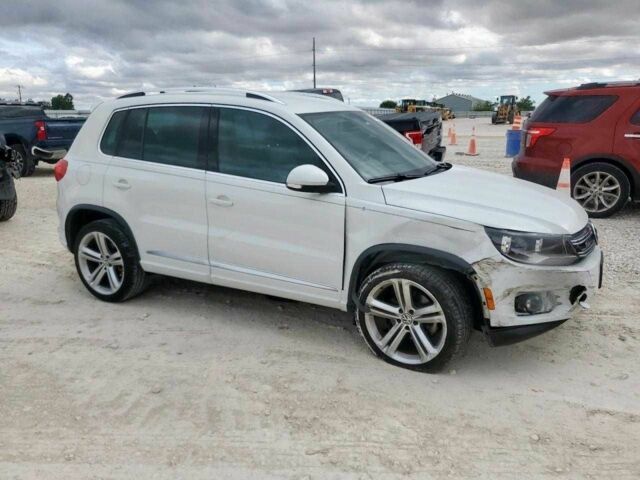 Білий Фольксваген Тігуан, об'ємом двигуна 0 л та пробігом 61 тис. км за 2000 $, фото 1 на Automoto.ua