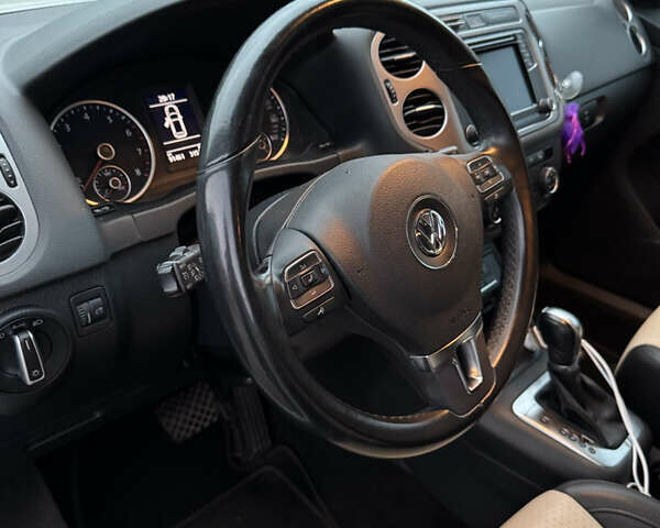 Білий Фольксваген Тігуан, об'ємом двигуна 1.98 л та пробігом 90 тис. км за 16500 $, фото 13 на Automoto.ua