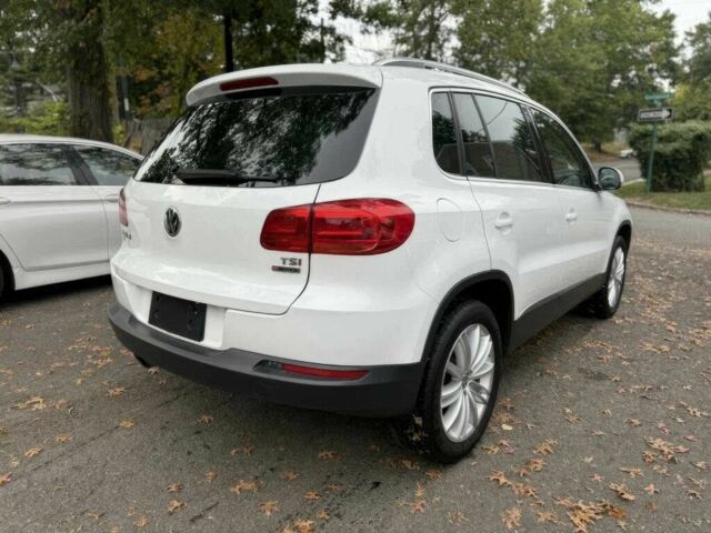 Білий Фольксваген Тігуан, об'ємом двигуна 2 л та пробігом 75 тис. км за 16800 $, фото 5 на Automoto.ua