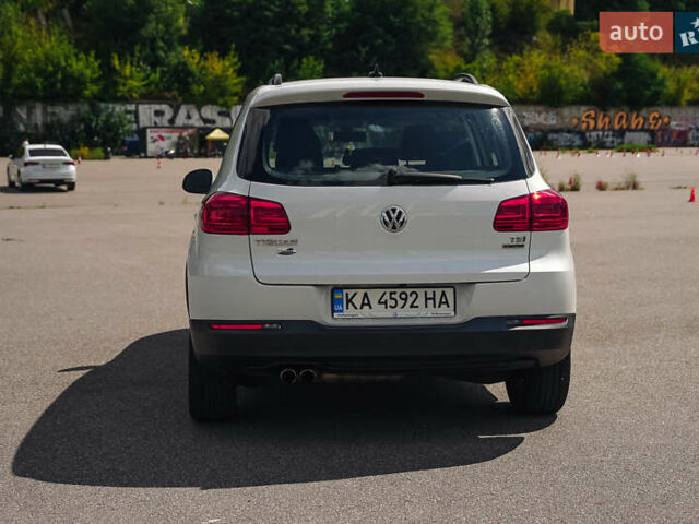Білий Фольксваген Тігуан, об'ємом двигуна 1.98 л та пробігом 105 тис. км за 12800 $, фото 4 на Automoto.ua