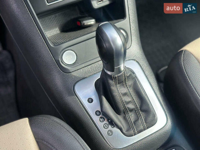 Білий Фольксваген Тігуан, об'ємом двигуна 2 л та пробігом 152 тис. км за 12300 $, фото 20 на Automoto.ua