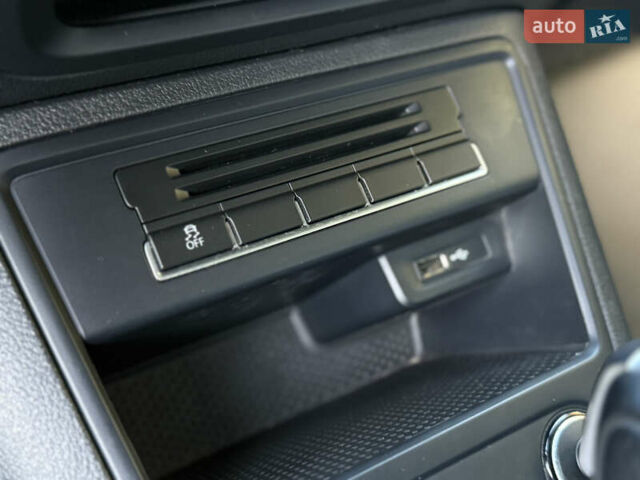 Белый Фольксваген Тигуан, объемом двигателя 1.98 л и пробегом 118 тыс. км за 11750 $, фото 39 на Automoto.ua