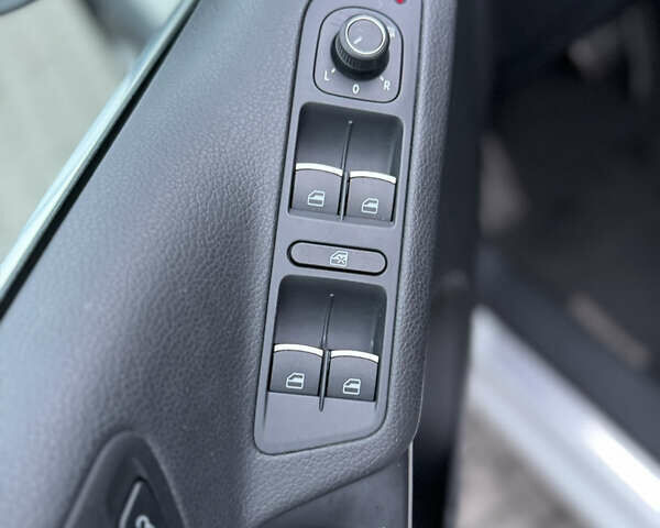 Белый Фольксваген Тигуан, объемом двигателя 1.98 л и пробегом 168 тыс. км за 12900 $, фото 23 на Automoto.ua