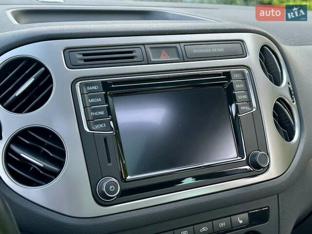 Білий Фольксваген Тігуан, об'ємом двигуна 1.98 л та пробігом 150 тис. км за 13999 $, фото 53 на Automoto.ua