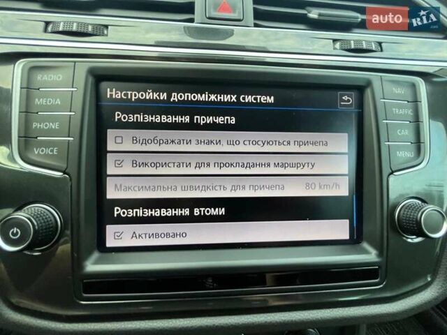Білий Фольксваген Тігуан, об'ємом двигуна 2 л та пробігом 248 тис. км за 21500 $, фото 78 на Automoto.ua