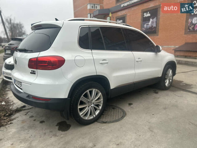 Білий Фольксваген Тігуан, об'ємом двигуна 1.98 л та пробігом 225 тис. км за 13800 $, фото 3 на Automoto.ua