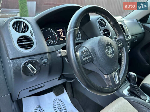 Белый Фольксваген Тигуан, объемом двигателя 2 л и пробегом 208 тыс. км за 13700 $, фото 11 на Automoto.ua