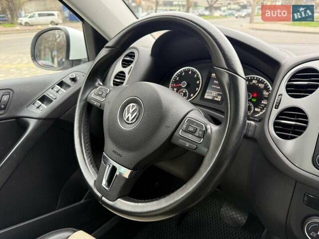 Білий Фольксваген Тігуан, об'ємом двигуна 1.98 л та пробігом 150 тис. км за 13900 $, фото 52 на Automoto.ua