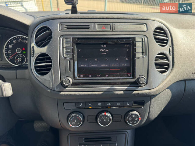 Белый Фольксваген Тигуан, объемом двигателя 1.98 л и пробегом 105 тыс. км за 14490 $, фото 22 на Automoto.ua