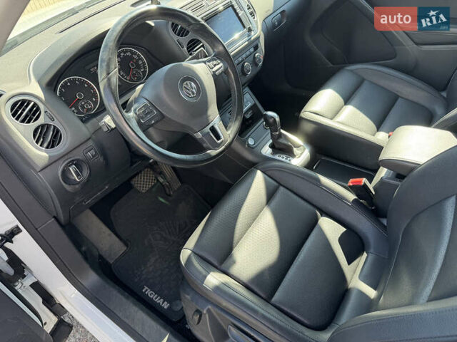 Белый Фольксваген Тигуан, объемом двигателя 1.98 л и пробегом 105 тыс. км за 14490 $, фото 11 на Automoto.ua