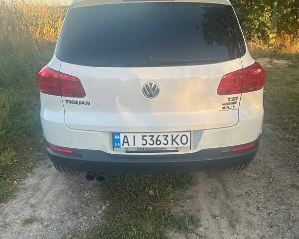 Білий Фольксваген Тігуан, об'ємом двигуна 1.98 л та пробігом 82 тис. км за 17000 $, фото 14 на Automoto.ua