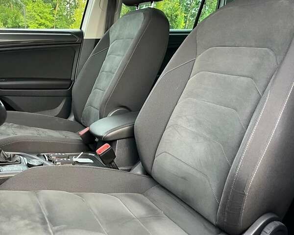 Белый Фольксваген Тигуан, объемом двигателя 2 л и пробегом 248 тыс. км за 22200 $, фото 46 на Automoto.ua