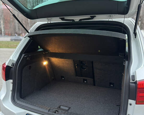 Белый Фольксваген Тигуан, объемом двигателя 1.98 л и пробегом 168 тыс. км за 12900 $, фото 42 на Automoto.ua