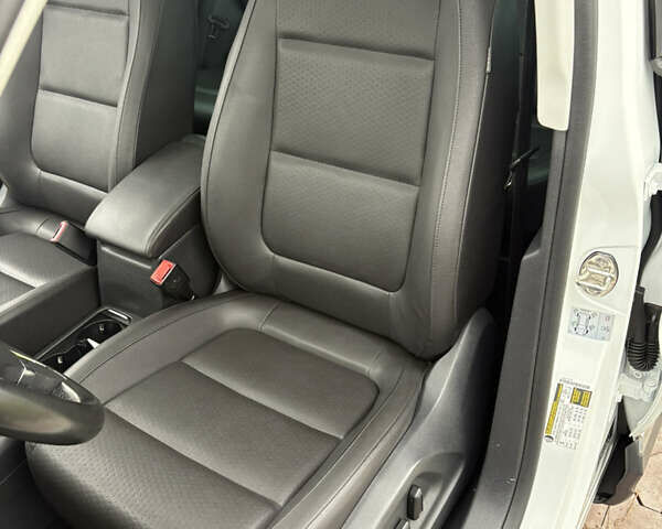 Белый Фольксваген Тигуан, объемом двигателя 2 л и пробегом 126 тыс. км за 14499 $, фото 39 на Automoto.ua