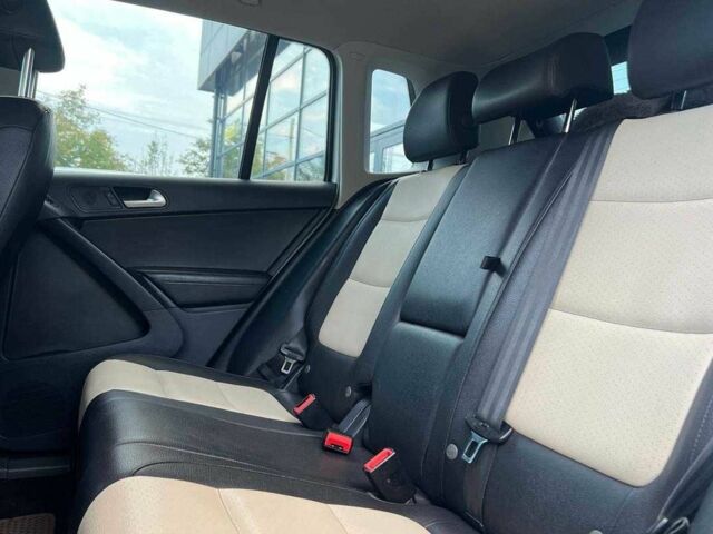 Белый Фольксваген Тигуан, объемом двигателя 2 л и пробегом 150 тыс. км за 14900 $, фото 20 на Automoto.ua