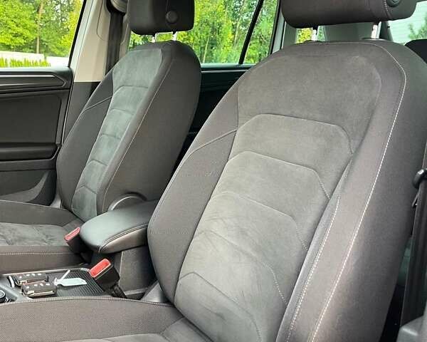 Білий Фольксваген Тігуан, об'ємом двигуна 2 л та пробігом 248 тис. км за 21500 $, фото 45 на Automoto.ua