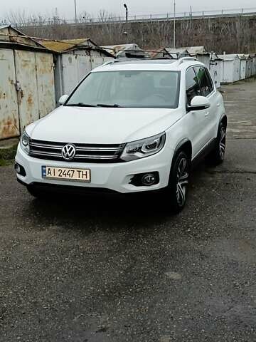Белый Фольксваген Тигуан, объемом двигателя 1.98 л и пробегом 121 тыс. км за 14999 $, фото 6 на Automoto.ua